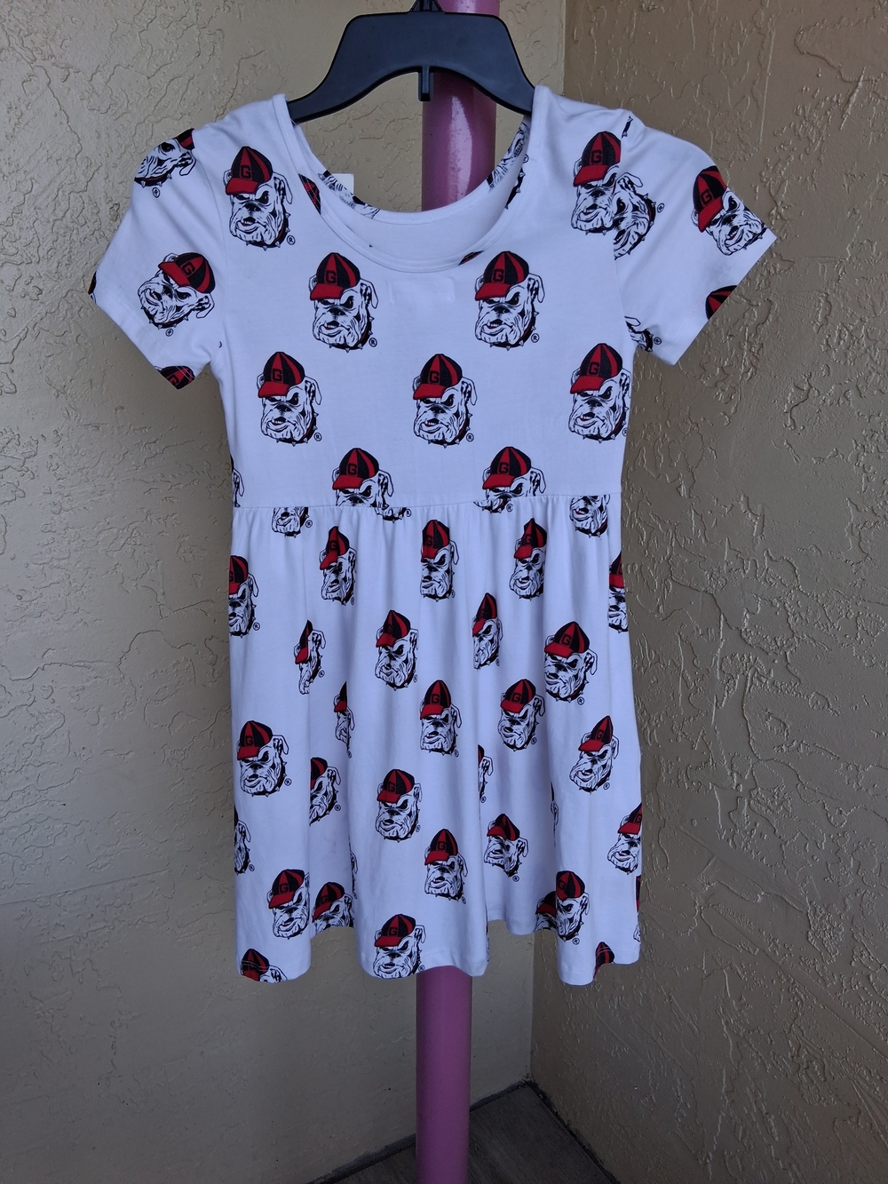 Stewart Simmons White Short-Sleeve Dress Top with Red Bulldog Print